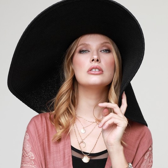 Fun in the Sun wide brim Hat - Picture 2 of 3